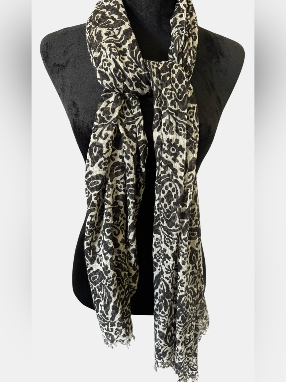 LOFT Black and Cream Patterned Women's Scarf